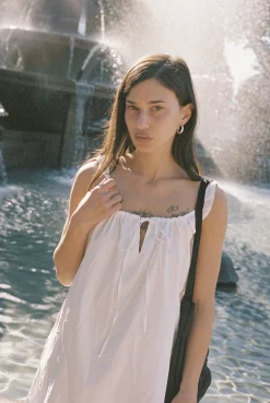 the bow dress