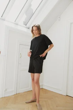 the leisure tee