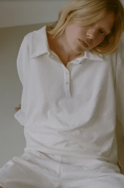 the subtle button down